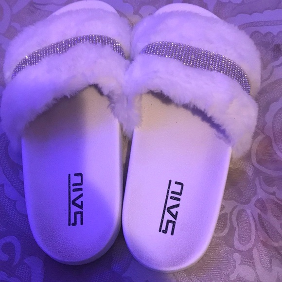 Shoes - Picture 2 of 2